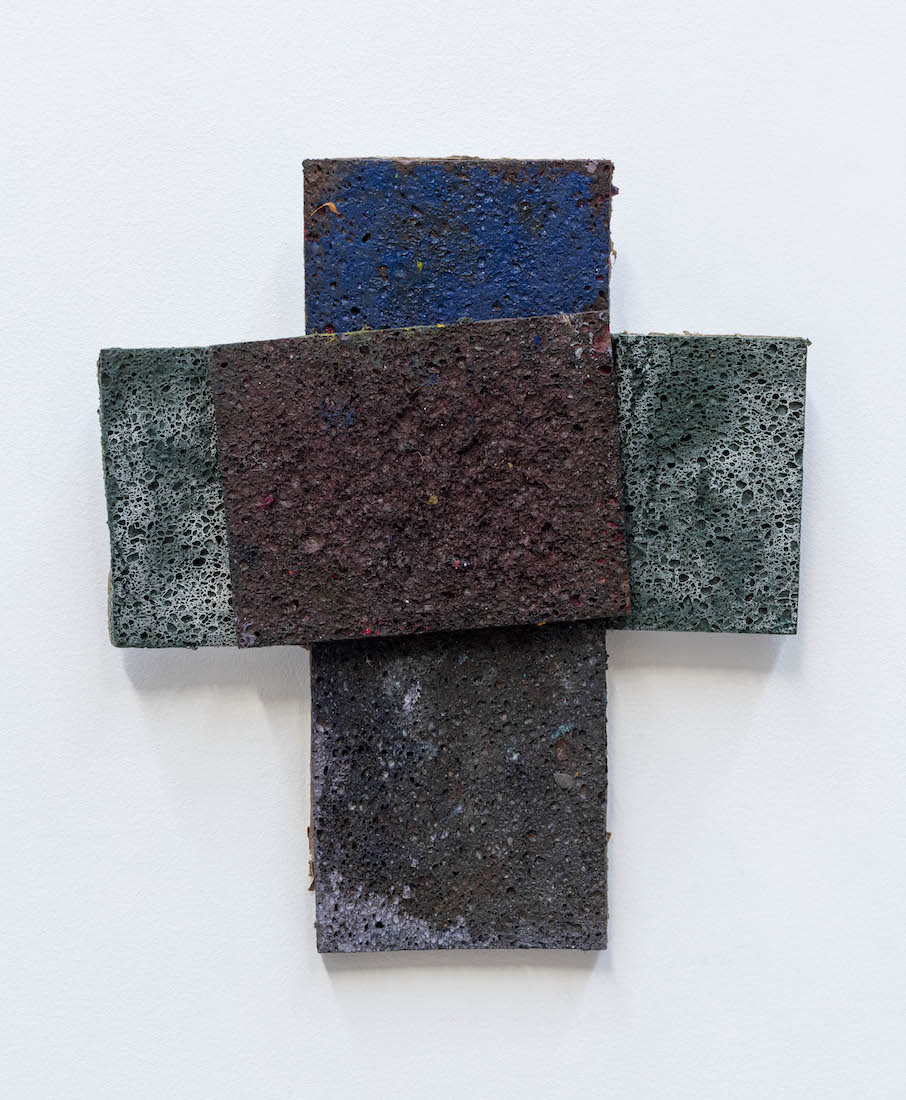 Oscar Perry, Cross (Wet), 2022