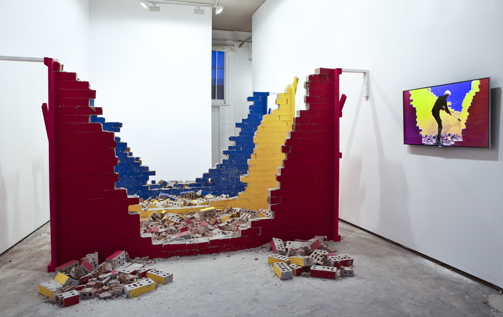 Andrew Liversidge: ALL THAT FALL (red yellow blue)