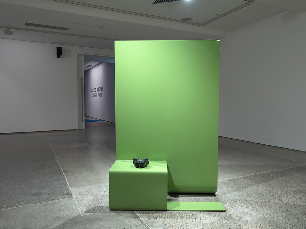 Agatha Gothe-Snape, The Five Calls (right), 2019