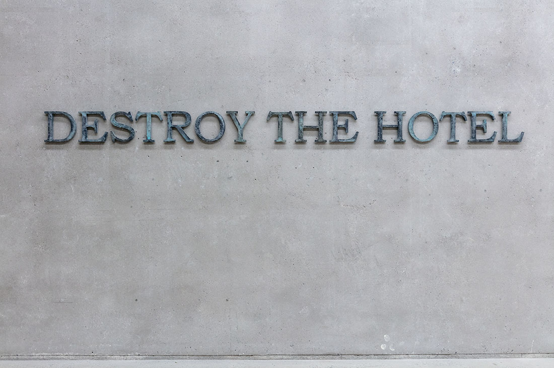 Oscar Perry, DESTROY THE HOTEL, 2023