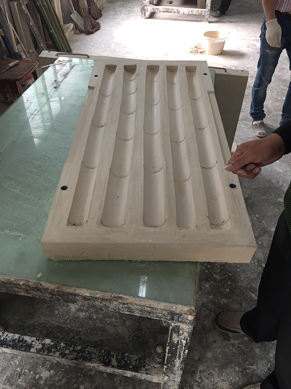 Bamboo pole moulds - Jinhui Ceramic Sanitary Ware Factory near Wuchangzhen, Sichuan Province, China