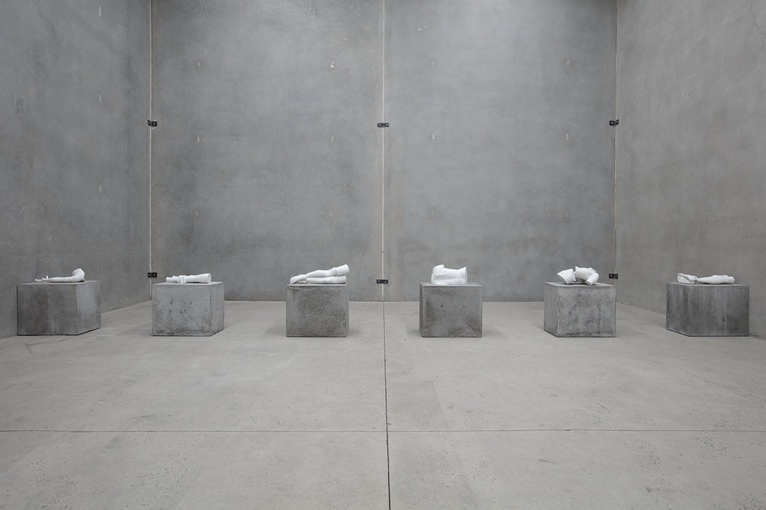 installation view: Stephen Ralph — Gravity, The Commercial, Sydney, 2023