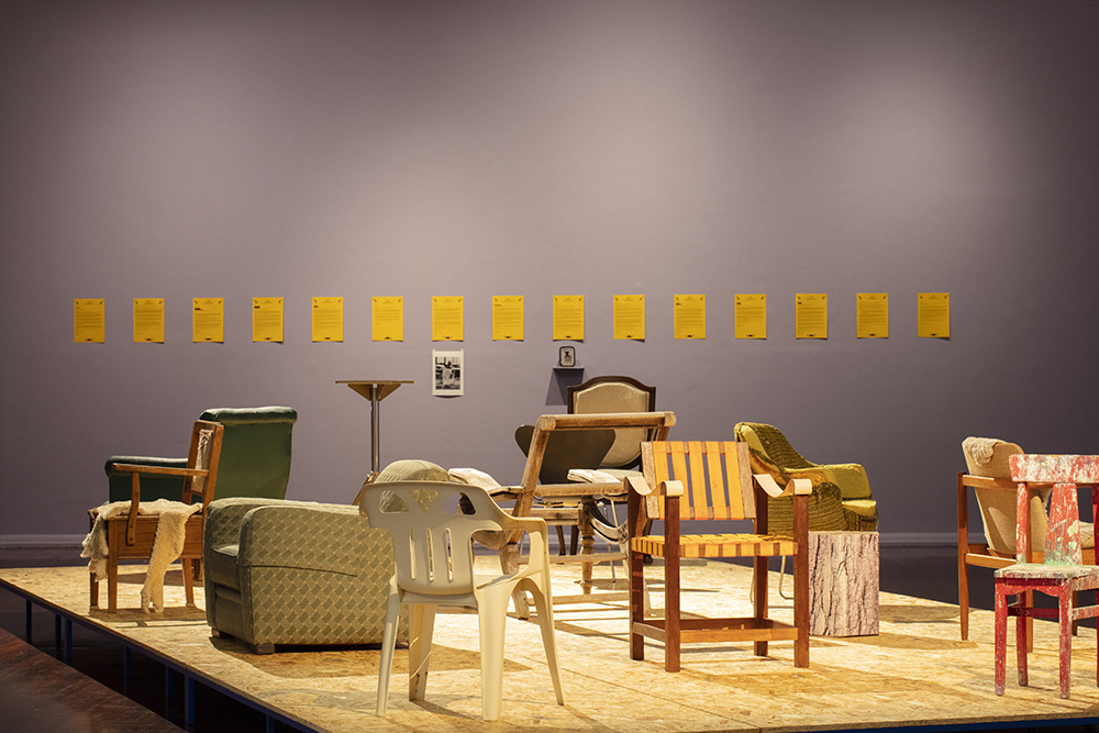 Agatha Gothe-Snape, Trying to find comfort in an uncomfortable chair, 2019