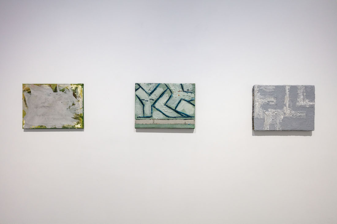 Oscar Perry: MOON WALKS ON MAN